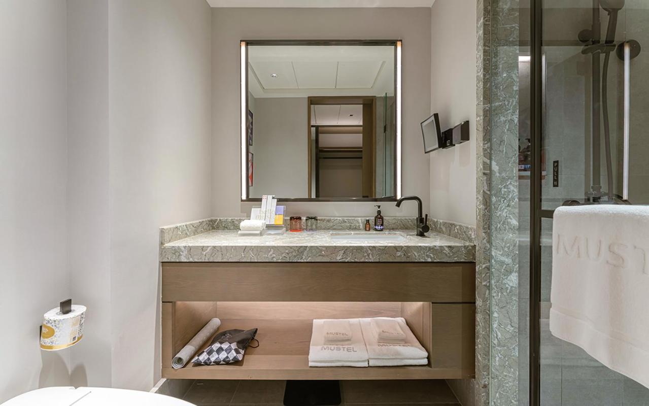 The Mustel Hotel Chongqing Hongyadong Екстер'єр фото